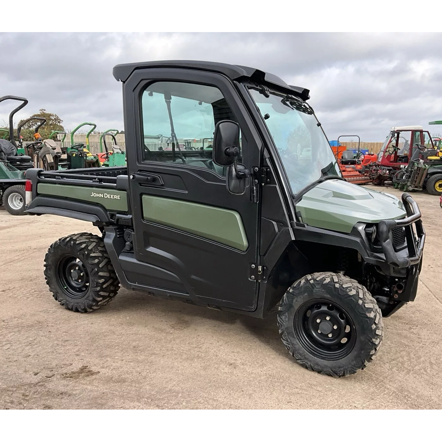 2022 ROAD LEGAL JOHN DEERE 865M DIESEL GATOR- 2314HRS